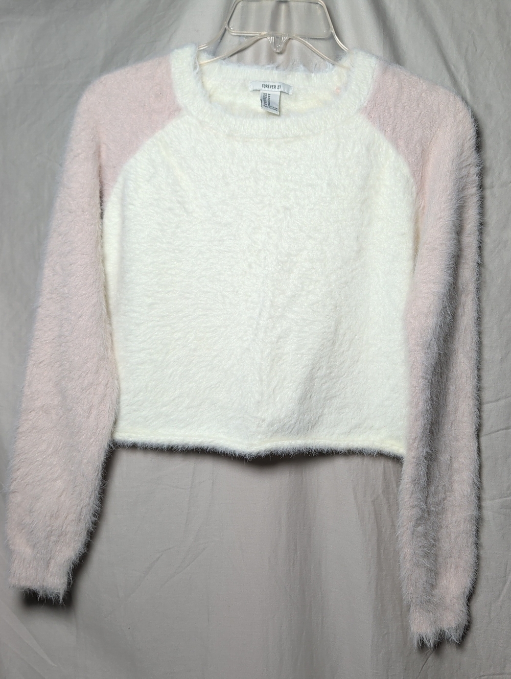 Forever 21 Cream & Light Pink Fuzzy Raglan Crop Sweater Cozy Cool Weather Wear